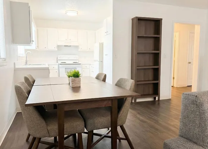 Intown Suites Extended Stay Louisville Ky - Preston Hwy
